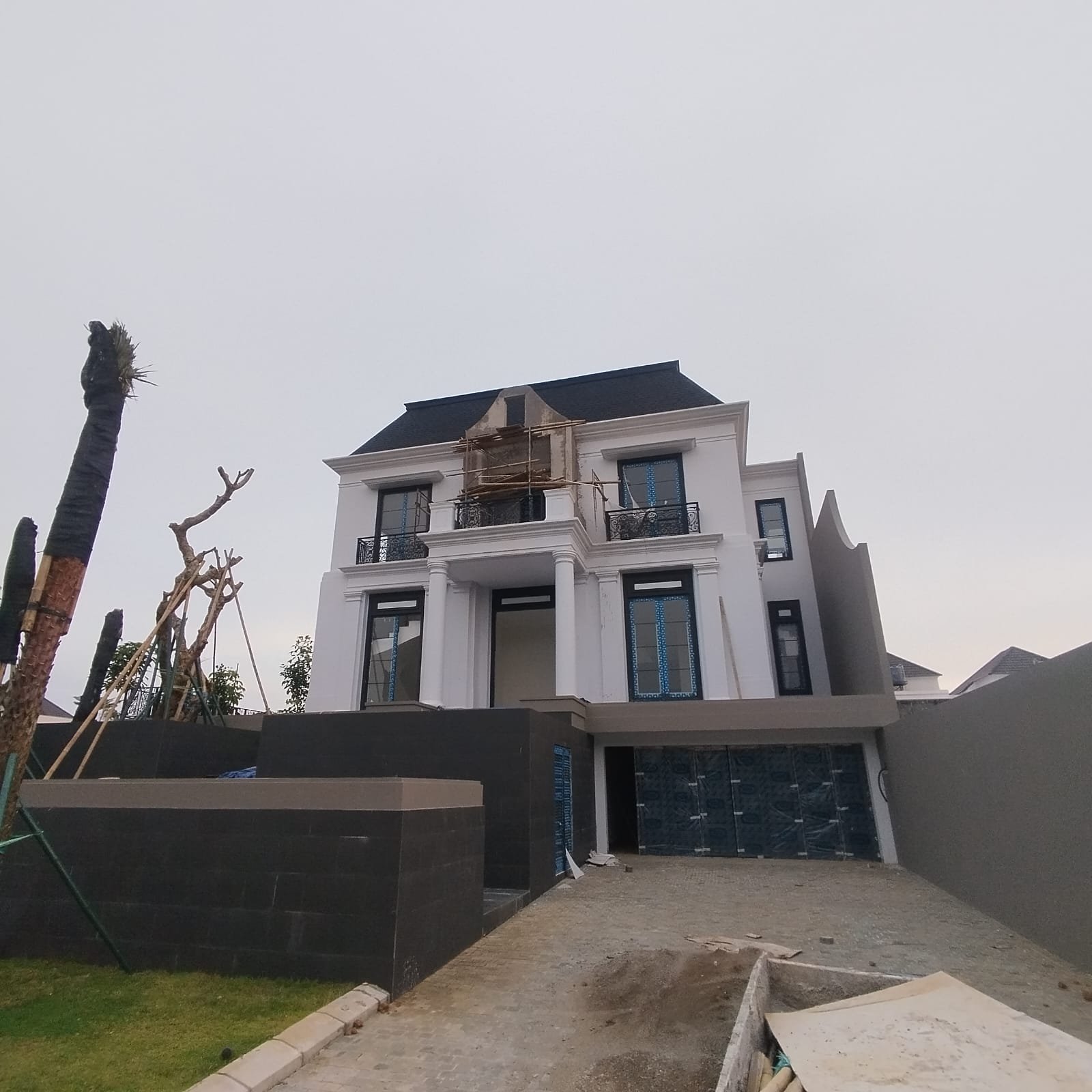 royal jade summarecon